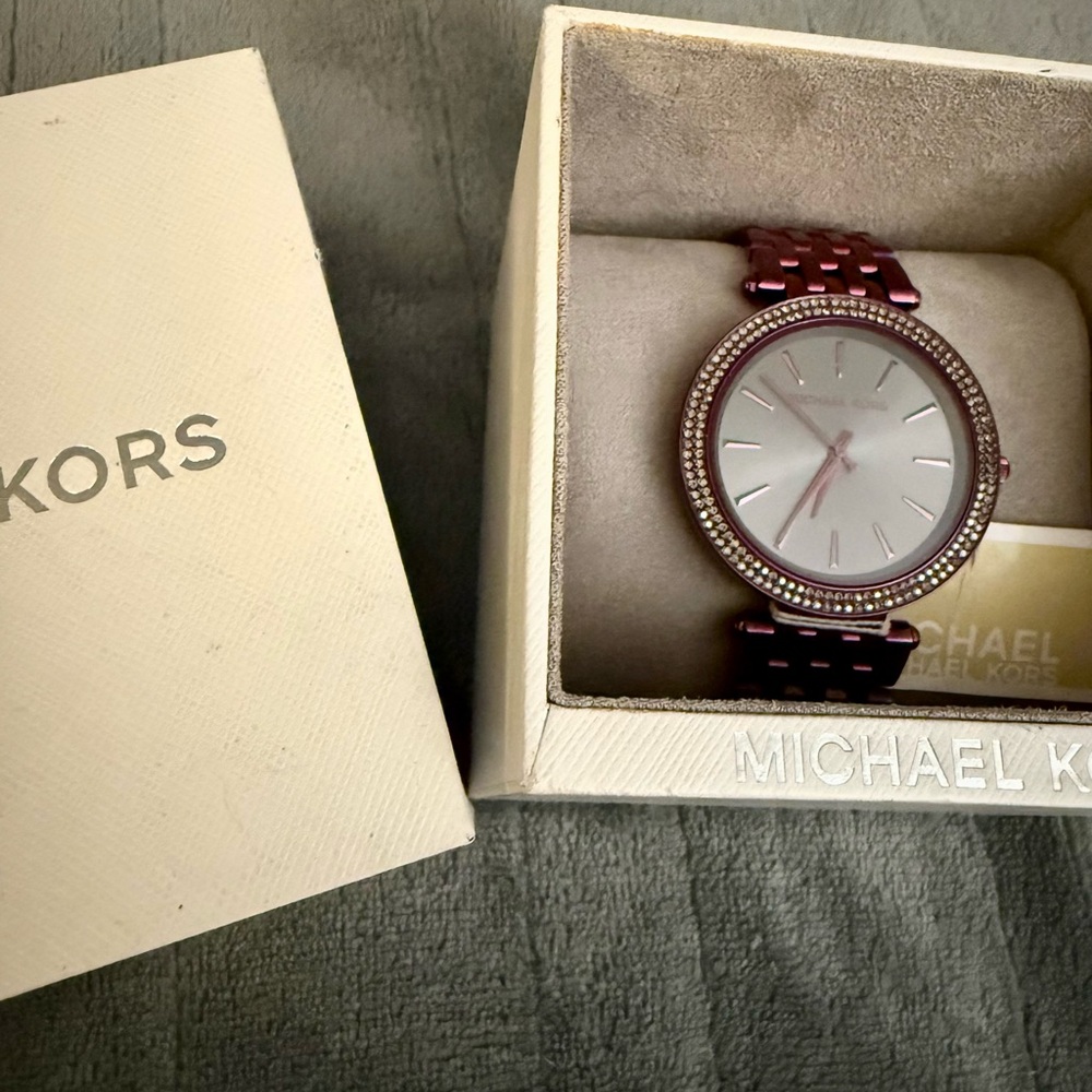 BNWT!!!! Michael Kors Darci Plum Watch - Picture 11 of 11